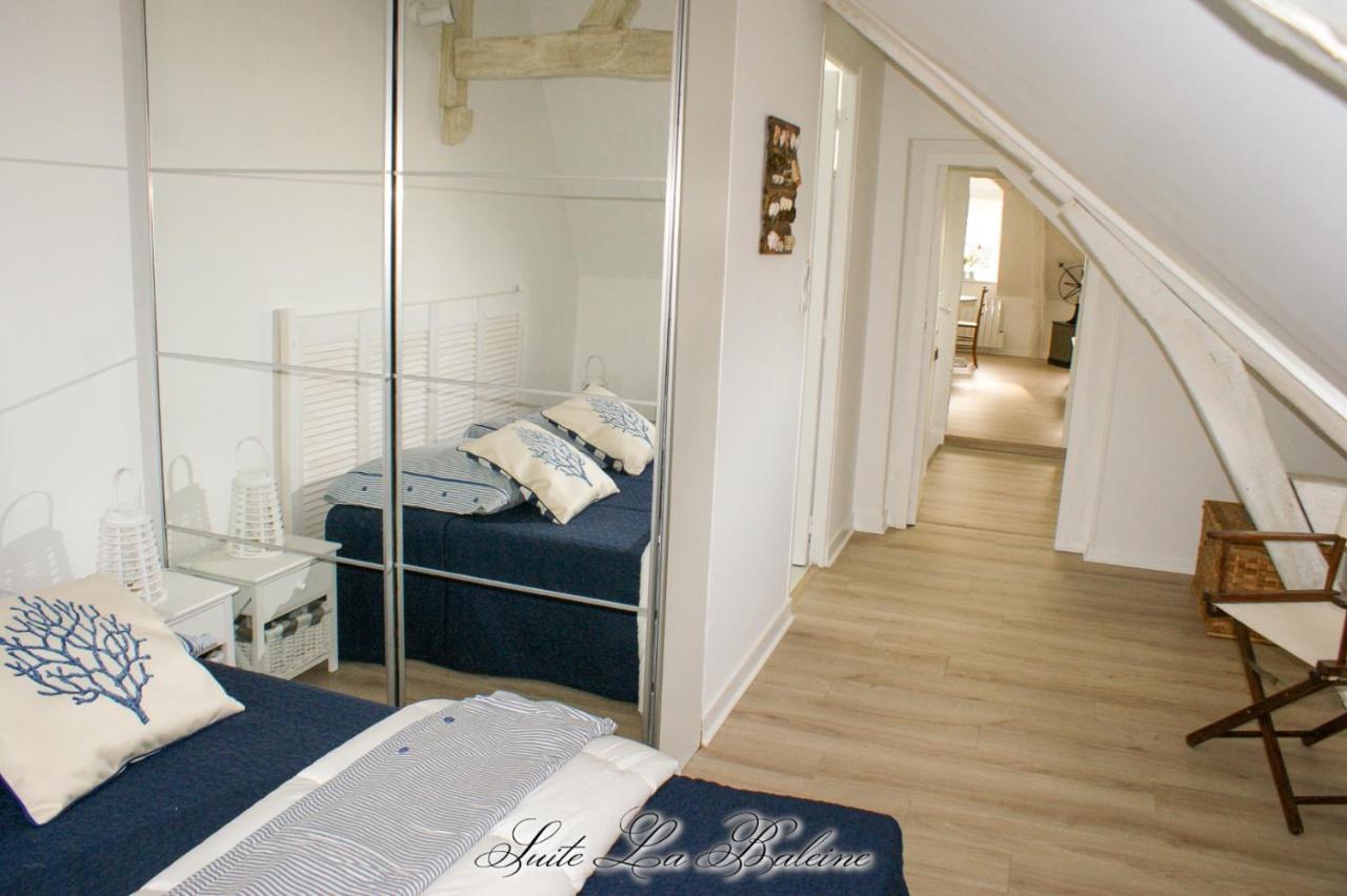 La Venelle Du Bassin Apartment Honfleur Bagian luar foto