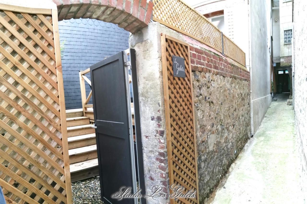 La Venelle Du Bassin Apartment Honfleur Bagian luar foto