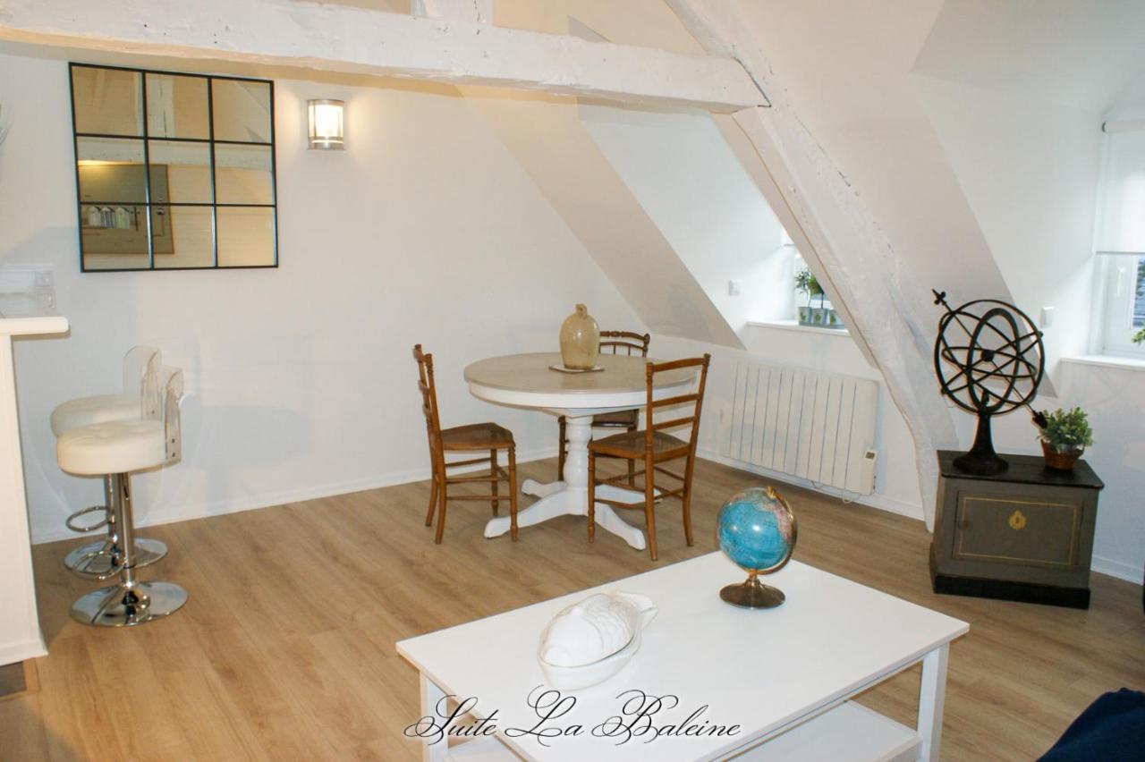 La Venelle Du Bassin Apartment Honfleur Bagian luar foto