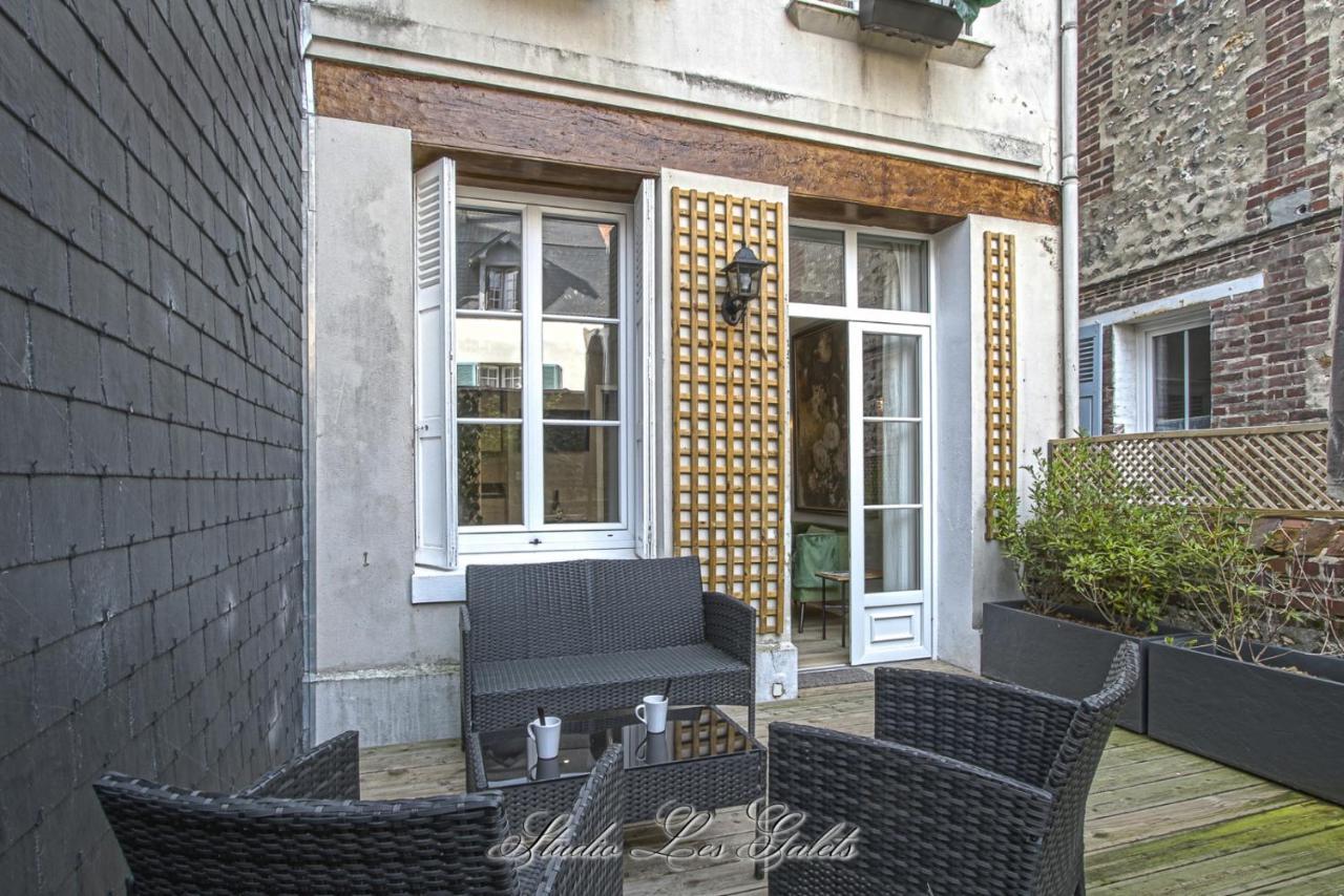La Venelle Du Bassin Apartment Honfleur Bagian luar foto