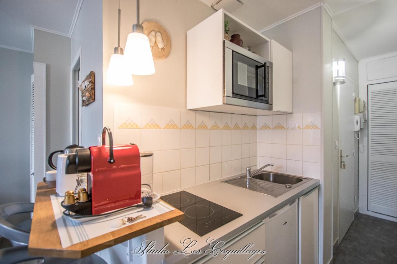 La Venelle Du Bassin Apartment Honfleur Bagian luar foto