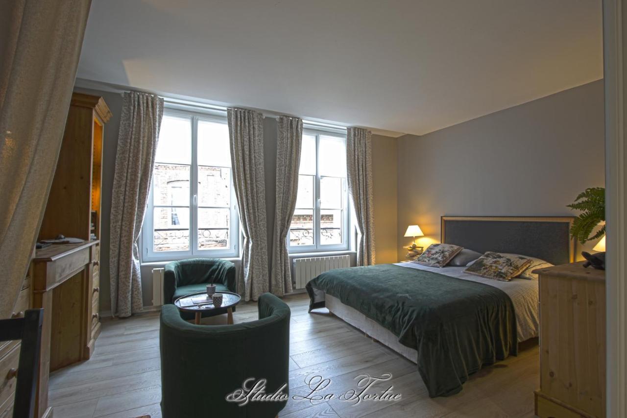 La Venelle Du Bassin Apartment Honfleur Bagian luar foto